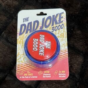 Dad Gift  The Dad Joke 3000 Button NIB